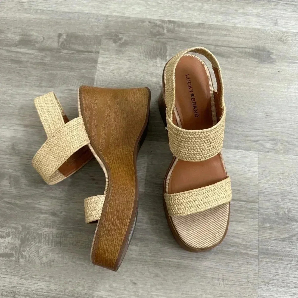Lucky Brand cream and tan sandals with a wooden wedge heel #summer size 7.5
